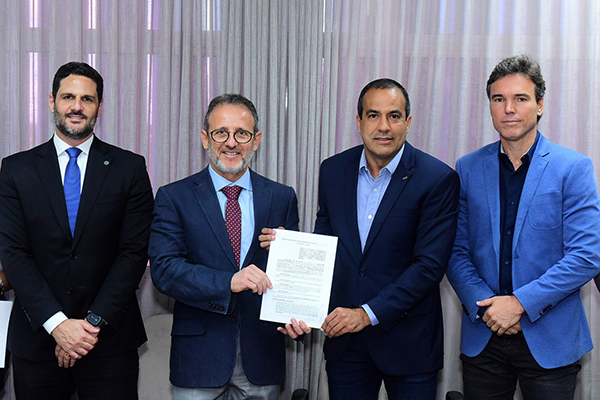 Acordo de cooperação técnica foi assinado pelo prefeito Bruno Reis e pelo desembargador e presidente do TRT-5, Jéferson Muricy