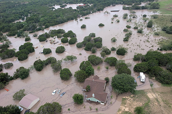 Chuvas em volume muito acima do esperado elevaram abruptamente nível de rios Chuvas em volume muito acima do esperado elevaram abruptamente nível de rios