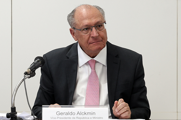 O vice-presidente e ministro do Desenvolvimento, Indústria, Comércio e Serviços, Geraldo Alckmin O vice-presidente e ministro do Desenvolvimento, Indústria, Comércio e Serviços, Geraldo Alckmin