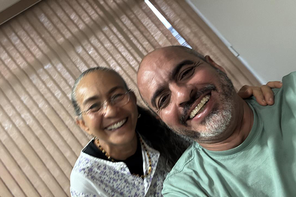 A ex-senadora Heloisa Helena, coordenadora de nacional de organização da Rede, com Marcelo Carvalho, porta-voz estadual do partido na Bahia