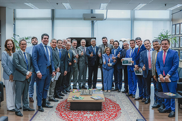 Marcinho Oliveira participou da reunião do governador Jerônimo Rodrigues com a bancada baiana no Congresso e o ministro dos Transportes, Renan Filho