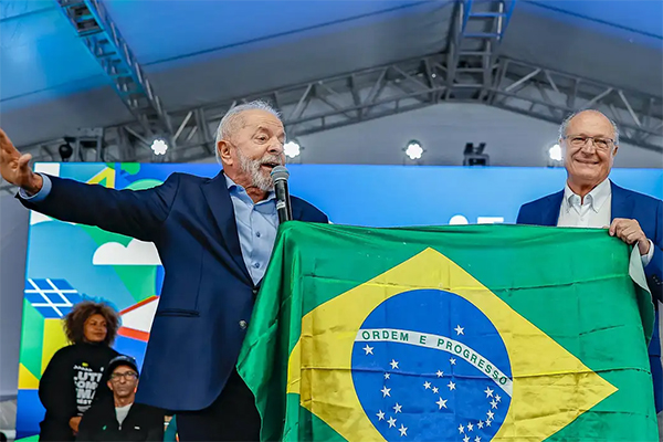 O presidente Lula (PT) e o vice Geraldo Alckmin (PSB)