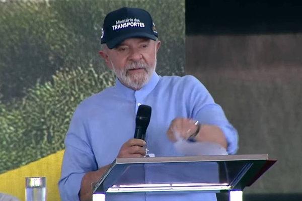 O presidente Lula O presidente Lula