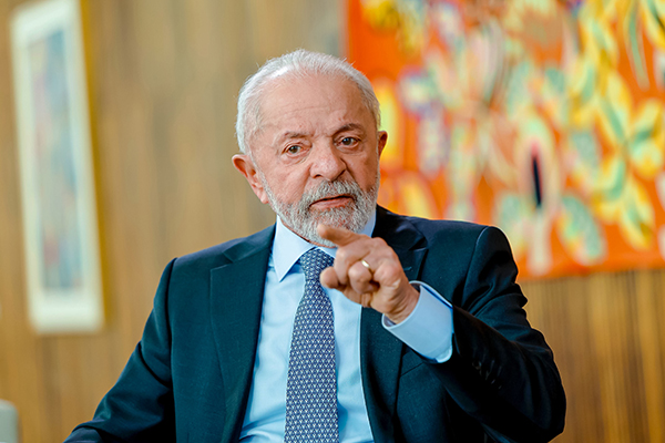 Lula durante cerimônia no Palácio do Planalto Lula durante cerimônia no Palácio do Planalto