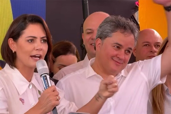 Michelle Bolsonaro dá apoio a pré-candidatura de Efraim Filho ao governo da Paraíba Michelle Bolsonaro dá apoio a pré-candidatura de Efraim Filho ao governo da Paraíba