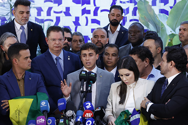 Maiores penas serão para deputado Marcos Pollon, Marcel Van Hattem e Zé Trovão; demais serão advertidos por escrito Maiores penas serão para deputado Marcos Pollon, Marcel Van Hattem e Zé Trovão; demais serão advertidos por escrito