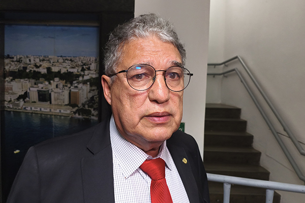 Deputado estadual Rosemberg Pinto (PT), líder do governo na Assembleia Legislativa da Bahia Deputado estadual Rosemberg Pinto (PT), líder do governo na Assembleia Legislativa da Bahia