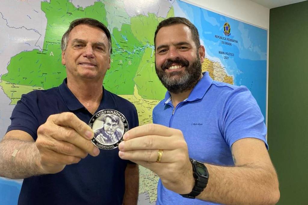 O ex-presidente Jair Bolsonaro com o ex-vereador Paulo Chuchu, de São Bernardo O ex-presidente Jair Bolsonaro com o ex-vereador Paulo Chuchu, de São Bernardo