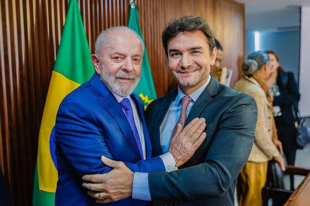 O ministro do Turismo, Celso Sabino, com o presidente Lula O ministro do Turismo, Celso Sabino, com o presidente Lula