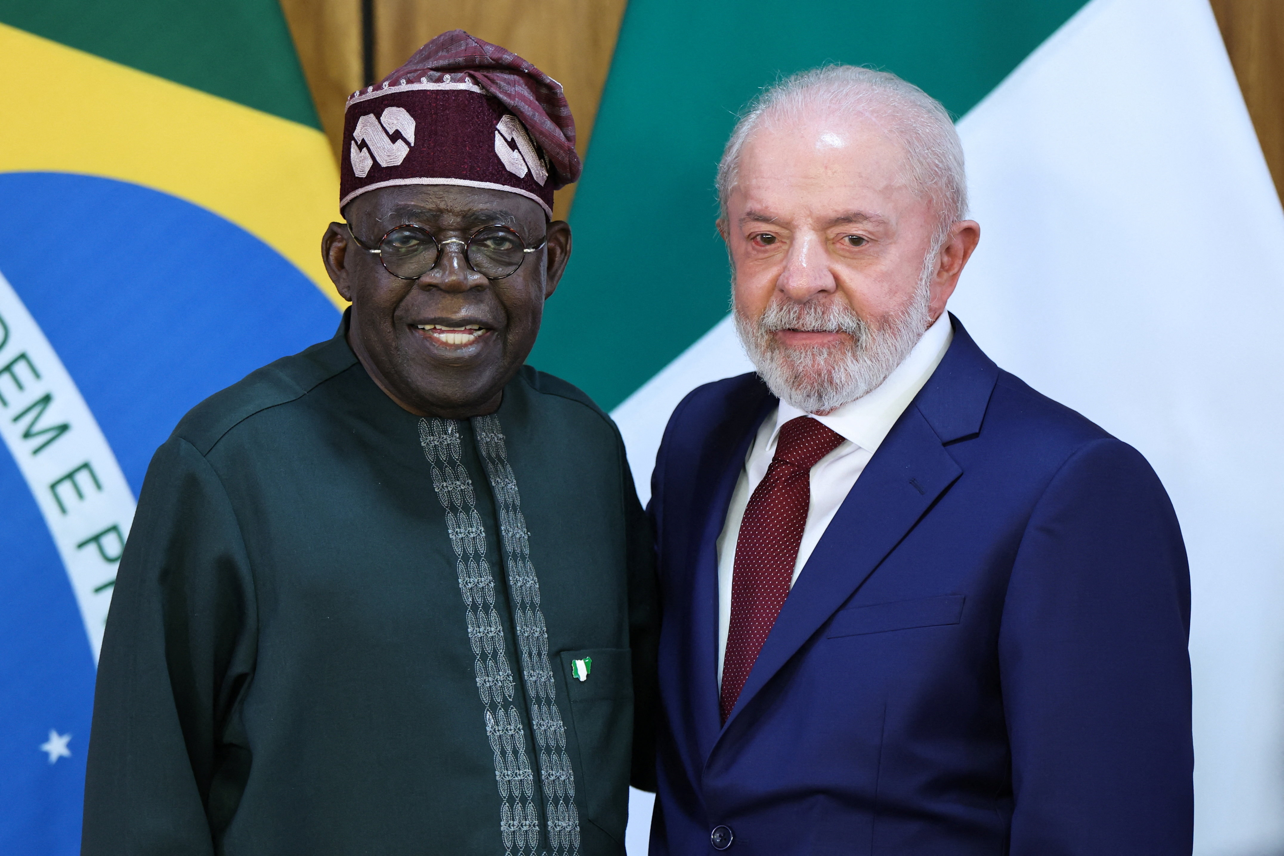 Lula (PT) recebe o presidente da Nigéria Bola Tinubu, no Palácio do Planalto, nesta segunda-feira (25) Lula (PT) recebe o presidente da Nigéria Bola Tinubu, no Palácio do Planalto, nesta segunda-feira (25)