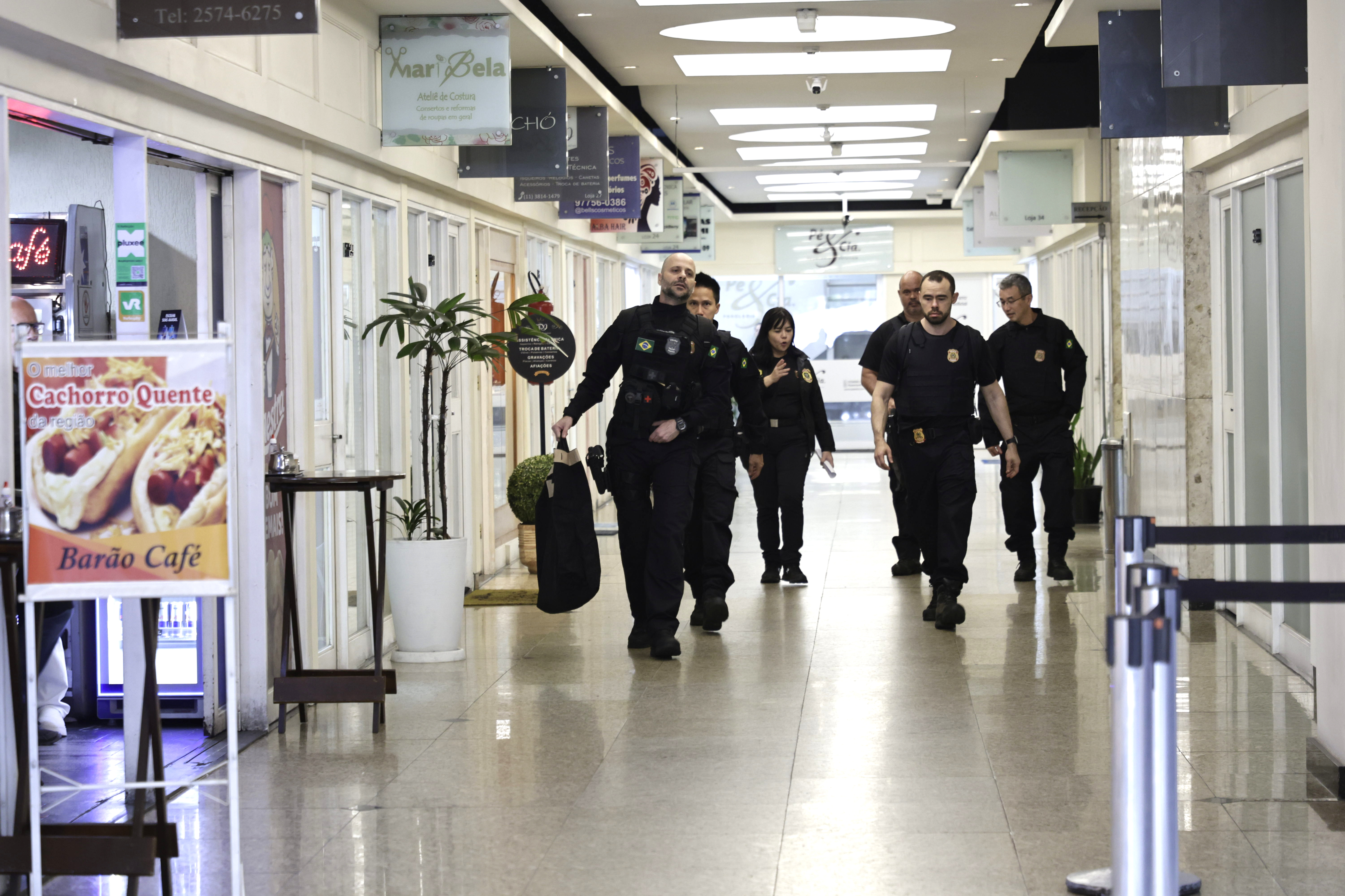 O alerta serve para orientar as polícias dos 196 países membros da entidade O alerta serve para orientar as polícias dos 196 países membros da entidade