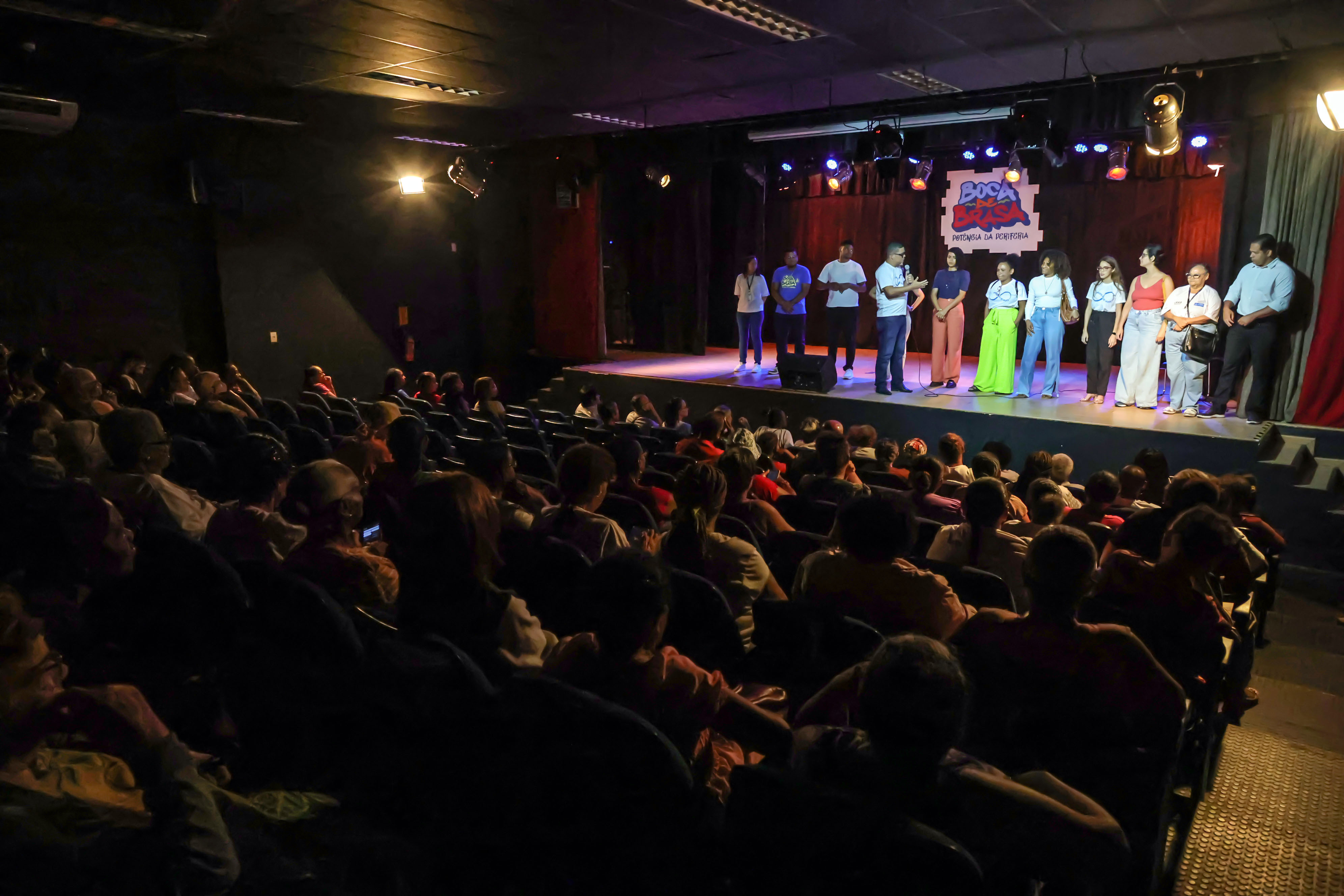 A ação teve como objetivo promover integração social, informação e lazer para cerca de 80 idosos a partir de 60 anos A ação teve como objetivo promover integração social, informação e lazer para cerca de 80 idosos a partir de 60 anos