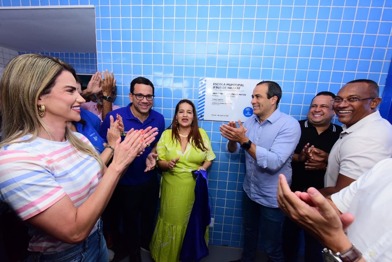 Imagem de Prefeitura inaugura escola com piscina e laboratório em Sussuarana; unidade é a 35ª entregue pela gestão desde 2021