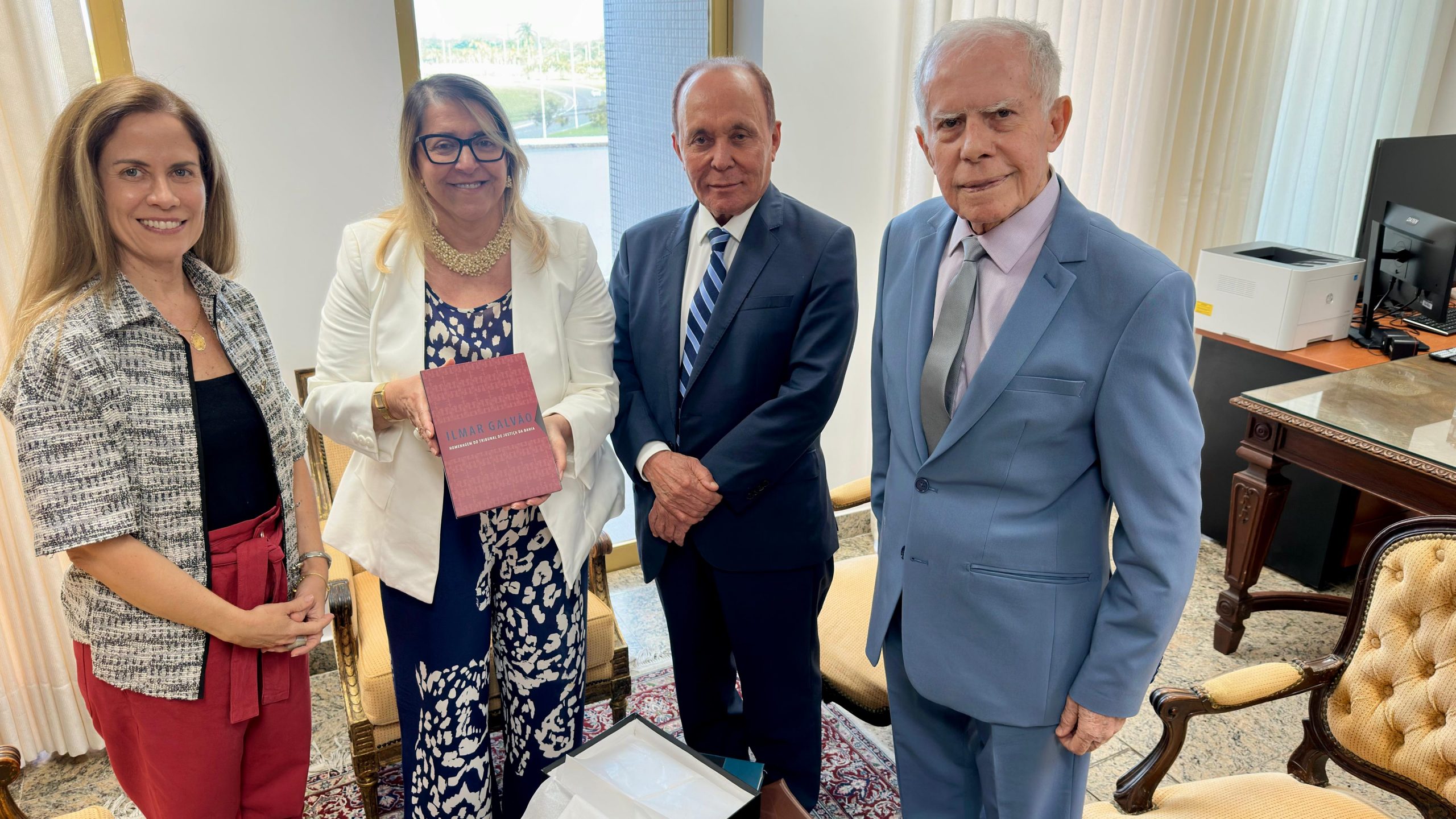 O livro tem posfácio escrito pelo desembargador Lidivaldo Reaiche O livro tem posfácio escrito pelo desembargador Lidivaldo Reaiche