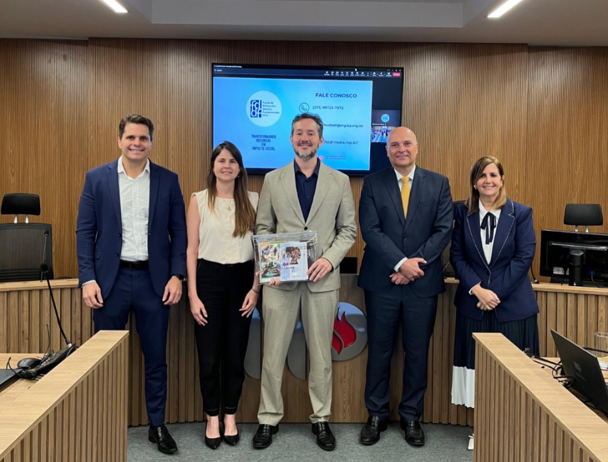 Durante a reunião, foram discutidas pautas de interesse comum entre os dois ramos do Ministério Público