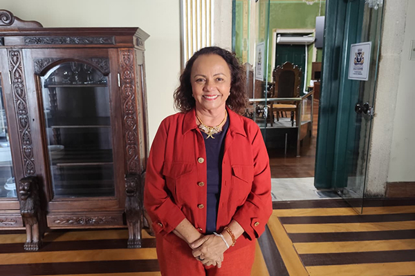 A líder da oposição na Câmara Municipal de Salvador, vereadora Aladice Souza (PCdoB) A líder da oposição na Câmara Municipal de Salvador, vereadora Aladice Souza (PCdoB)