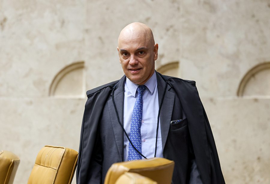 https://politicalivre.com.br/wp-content/uploads/2025/08/alexandre-de-moraes_victor-piemonte_stf-900x615.jpg