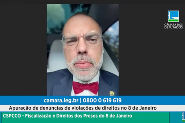 Em participação por chamada de vídeo, Allan dos Santos disse que 'vive livre' nos Estados Unidos Em participação por chamada de vídeo, Allan dos Santos disse que 'vive livre' nos Estados Unidos