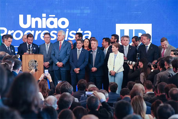 Federação entre PP e União Brasil foi homologada em convenção nesta terça-feira (19) em Brasília