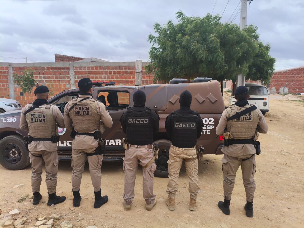 Os investigados são suspeitos de ter atuado de forma organizada para fraudar não apenas esse certame, mas também outros realizados no Ceará e em Alagoas Os investigados são suspeitos de ter atuado de forma organizada para fraudar não apenas esse certame, mas também outros realizados no Ceará e em Alagoas