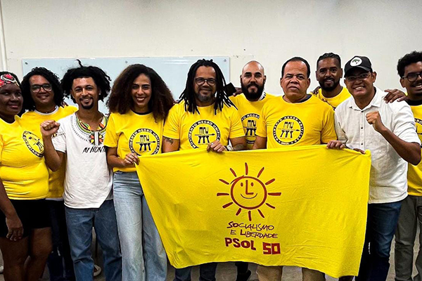 Evento ocorreu na noite de terça-feira (26), no auditório da UNEB, no Cabula