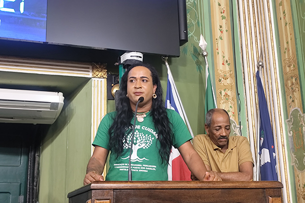 Denúncia foi feita pela líder comunitária Luana do Brasil Denúncia foi feita pela líder comunitária Luana do Brasil