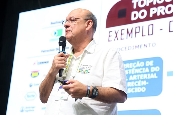 Mozart Sales, secretário de Atenção Especializada à Saúde, teve o visto para entrada nos Estados Unidos revogado Mozart Sales, secretário de Atenção Especializada à Saúde, teve o visto para entrada nos Estados Unidos revogado