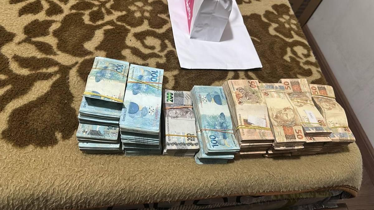 Ítens apreendidos durante a operação Ícaro, do MP-SP