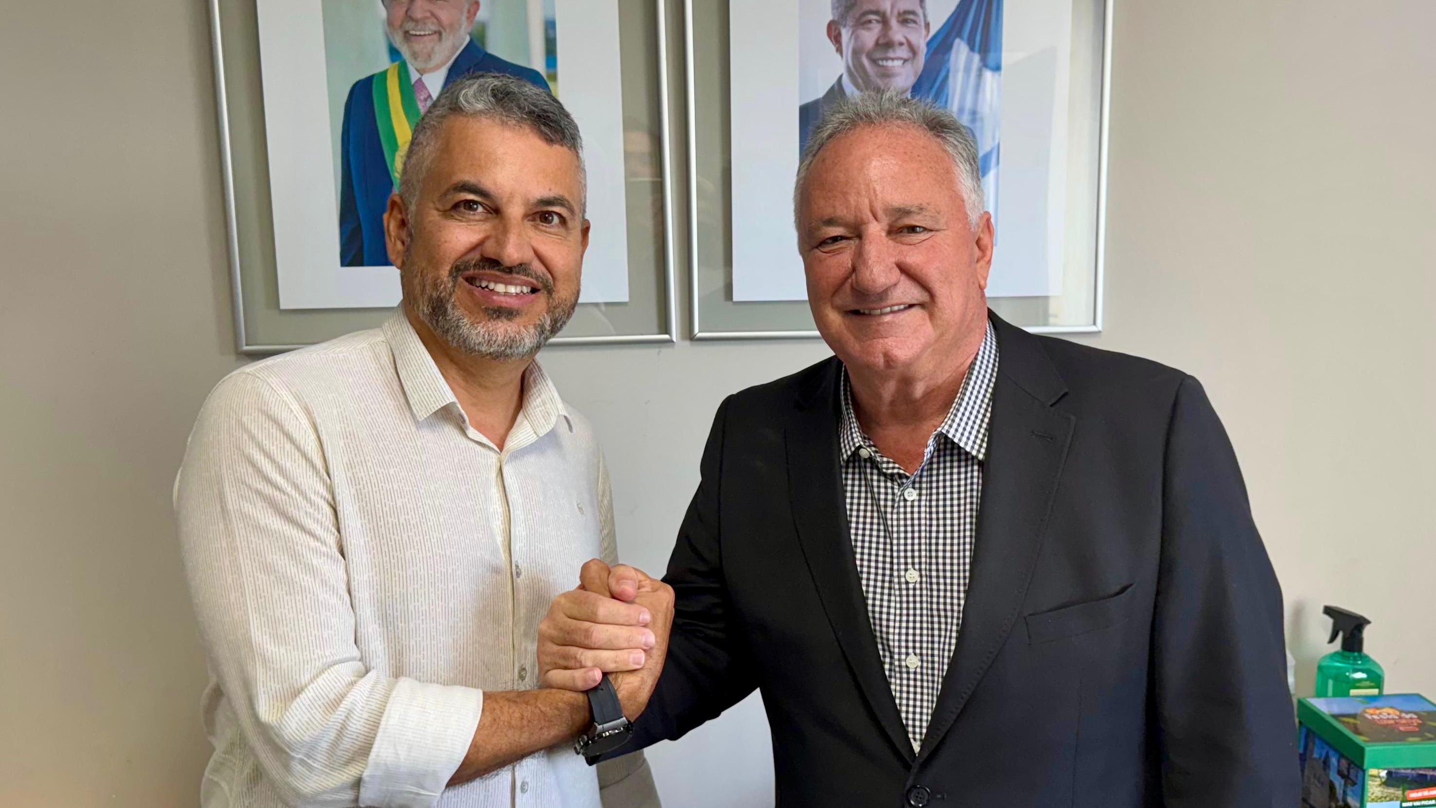 O ex-prefeito de Irecê, Elmo Vaz e o ex-deputado federal Ronaldo Carletto