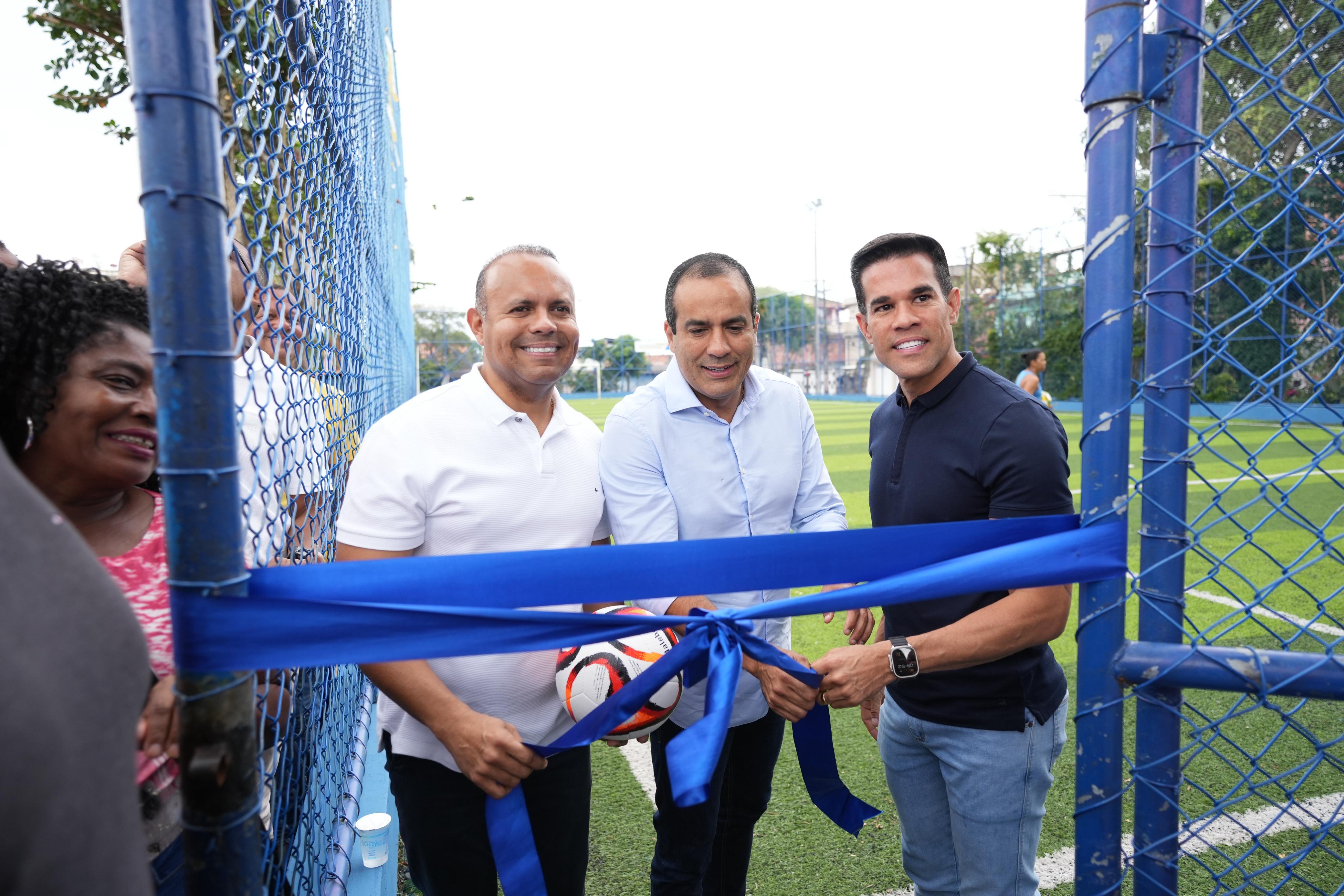 O campo foi inaugurado pelo prefeito Bruno Reis na manhã desta sexta-feira (12)