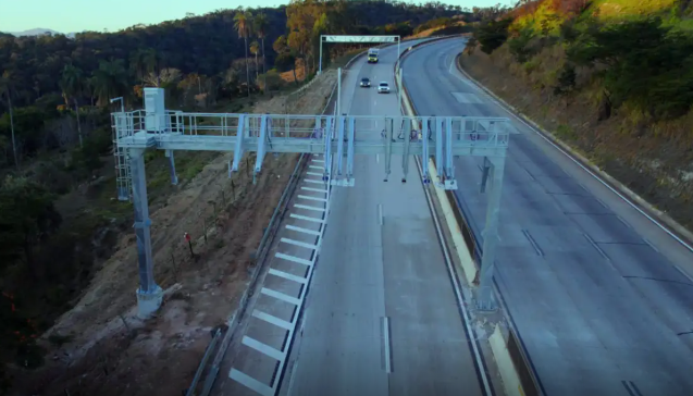 O Ministério Público Federal (MPF) move ação para proibir multas por falta de pagamento em sistema de cobrança eletrônica na Via Dutra