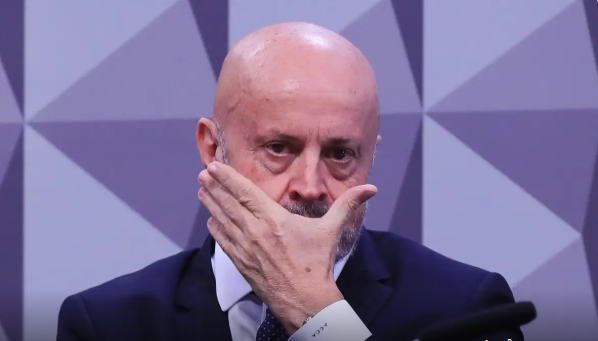 Antonio Carlos Camilo Antunes, conhecido como Careca do INSS, e Maurício Camisott