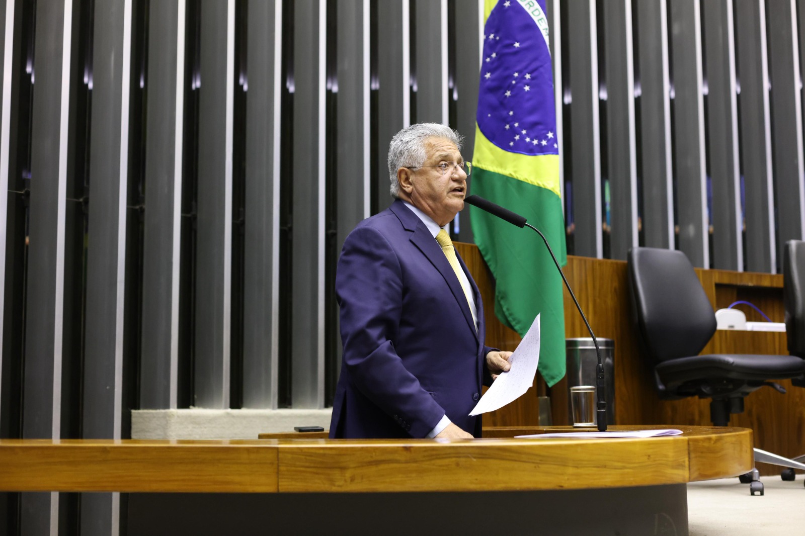 Para o deputado, decisão mostra que ninguém está acima da lei e projeta o Brasil como exemplo democrático internacional Para o deputado, decisão mostra que ninguém está acima da lei e projeta o Brasil como exemplo democrático internacional