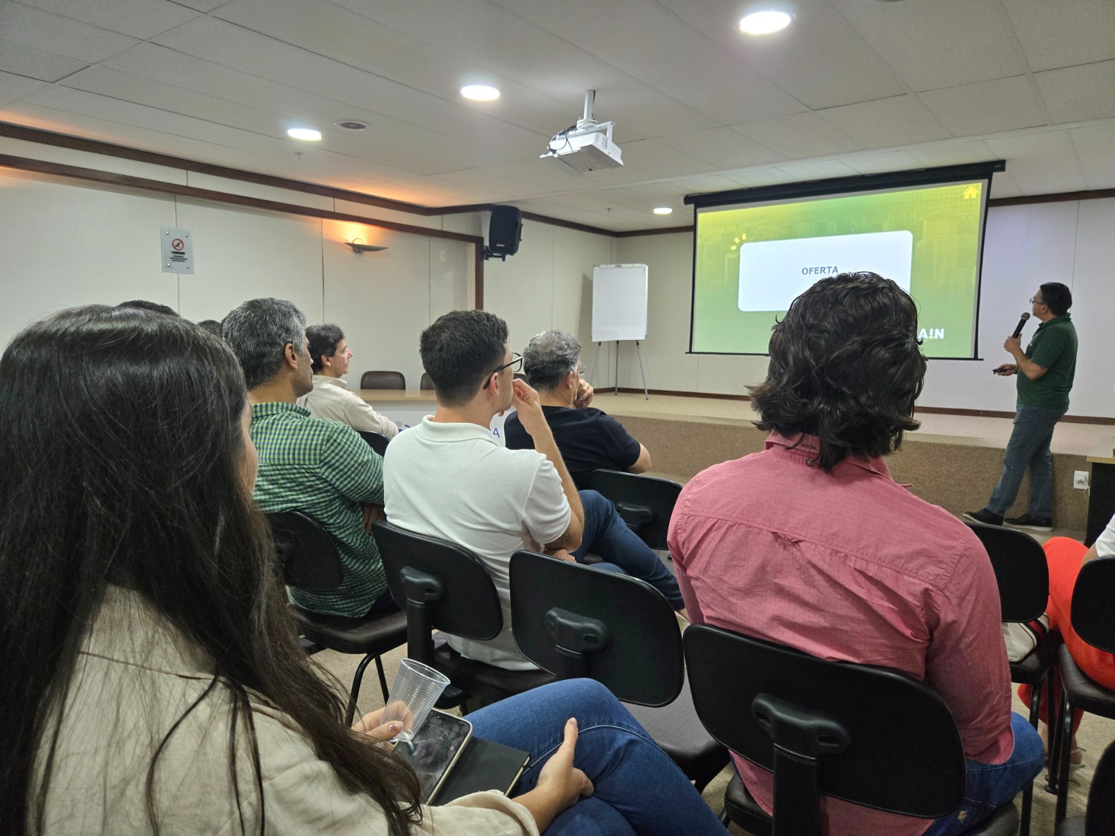 No acumulado dos últimos 12 meses, Salvador comercializou 10.454 unidades