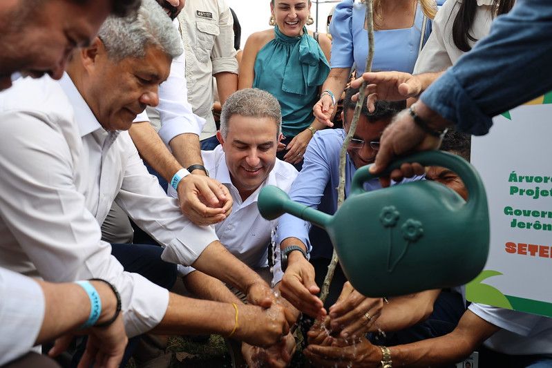 O governador Jerônimo Rodrigues (PT) durante agenda em Ribeira do Pombal, na última sexta-feira (19)
