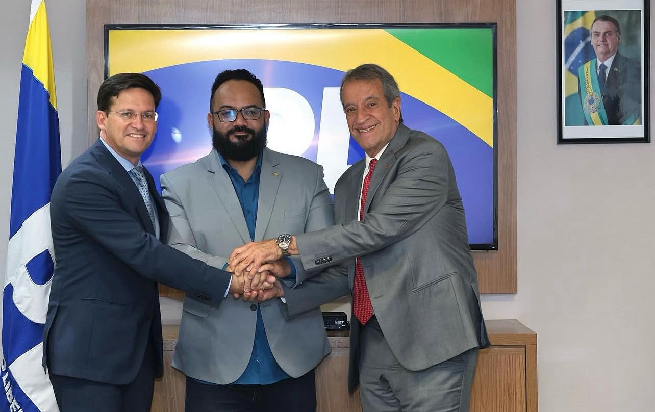 João Roma, Leandro de Jesus e Valdemar Costa Neto 