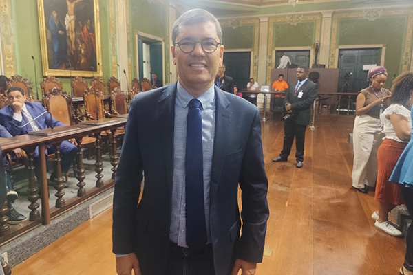 Primeiro secretário da Mesa Diretora da Câmara de Salvador, vereador Cláudio Tinoco (União Brasil) Primeiro secretário da Mesa Diretora da Câmara de Salvador, vereador Cláudio Tinoco (União Brasil)