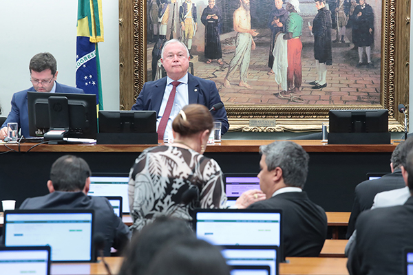 Reunião da Comissão de Constituição e Justiça da Câmara dos Deputados