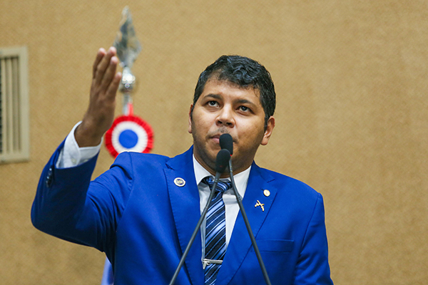 O deputado estadual Diego Castro (PL) 