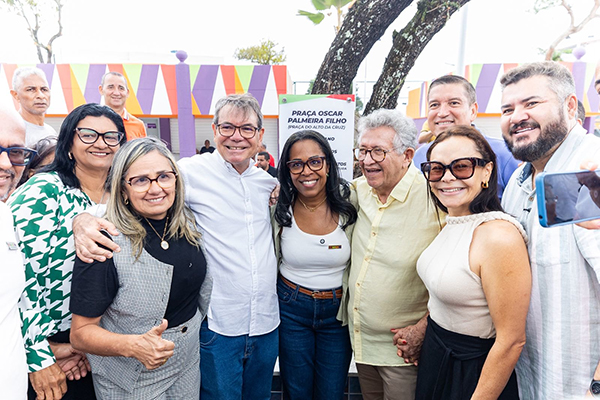 Inauguração da praça Oscar Palmeira Filho, em Camaçari