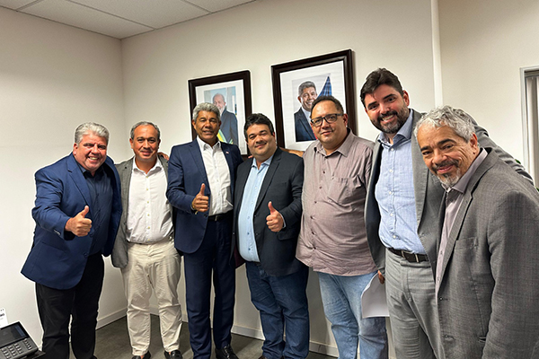 O governador Jerônimo Rodrigues (PT) recebeu nesta terça-feira (30) uma comitiva de vereadores de Vitória da Conquista O governador Jerônimo Rodrigues (PT) recebeu nesta terça-feira (30) uma comitiva de vereadores de Vitória da Conquista