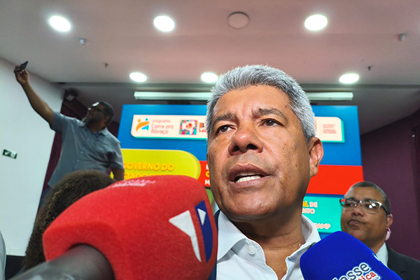 O governador Jerônimo Rodrigues (PT)