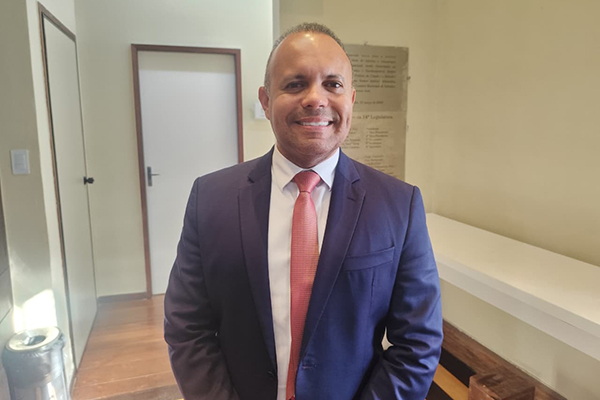 O líder do governo na Câmara de Salvador, vereador Kiki Bispo (União Brasil)