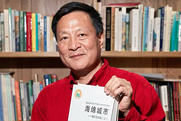 O arquiteto chinês Kongjian Yu está entre as vítimas da queda da aeronave no Mato Grosso do Sul