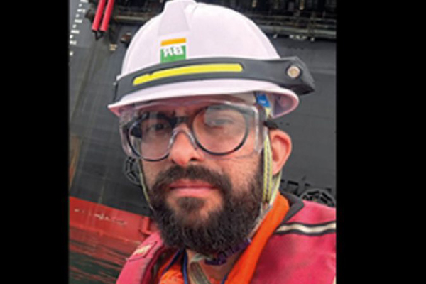 Rodrigo Reis Barreto, de 39 anos, testava o sistema da plataforma P-79, que está em construção, quando houve o colapso da estrutura