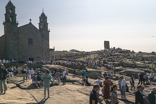 Imagem de Romaria da Barca de Muxía: um encontro de caminhos com mais de 400 anos de história