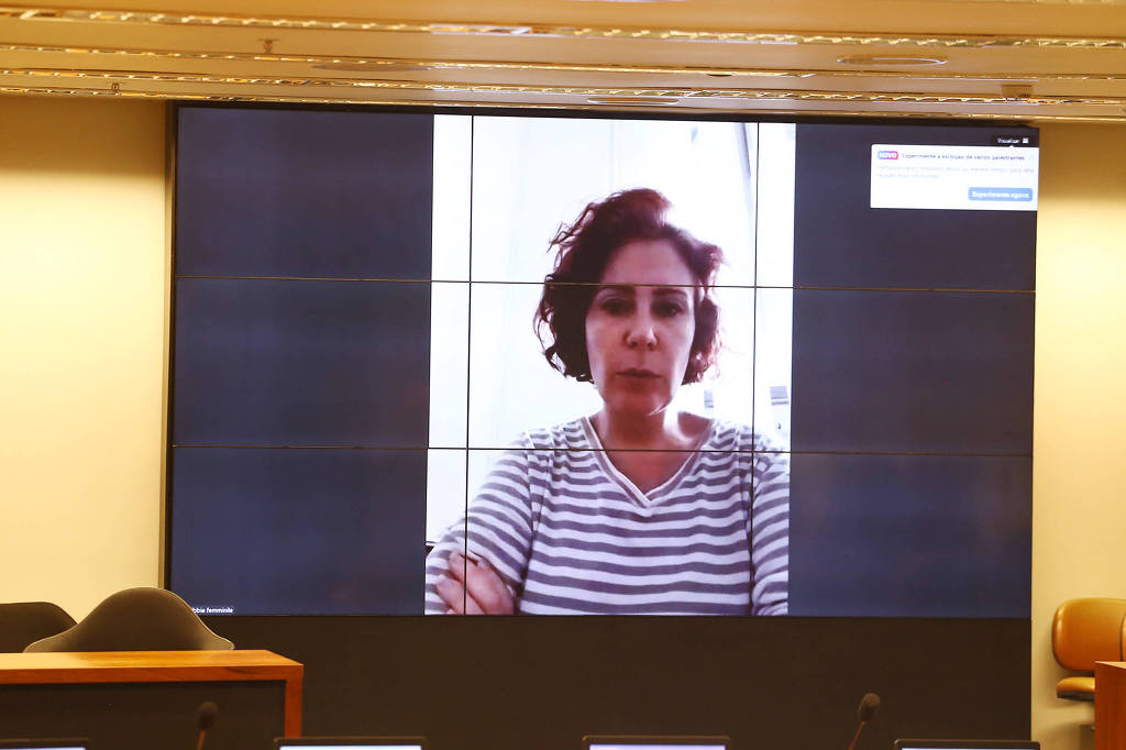 A deputada Carla Zambelli (PL-SP), presa na Itália, participa remotamente de sessão da CCJ que analisa a cassação de seu mandato A deputada Carla Zambelli (PL-SP), presa na Itália, participa remotamente de sessão da CCJ que analisa a cassação de seu mandato