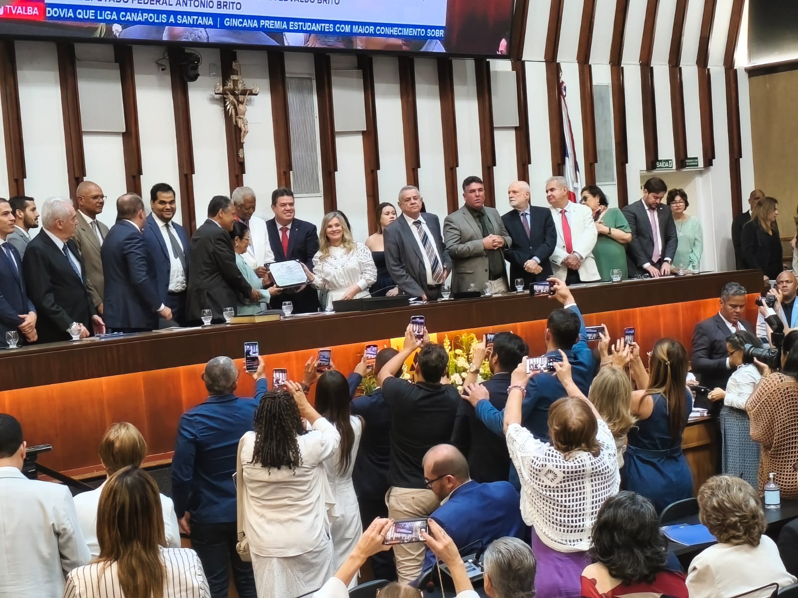 A solenidade contou com a presença de figuras expoentes dos meios político, jurídico, acadêmico e segmentos sociais A solenidade contou com a presença de figuras expoentes dos meios político, jurídico, acadêmico e segmentos sociais