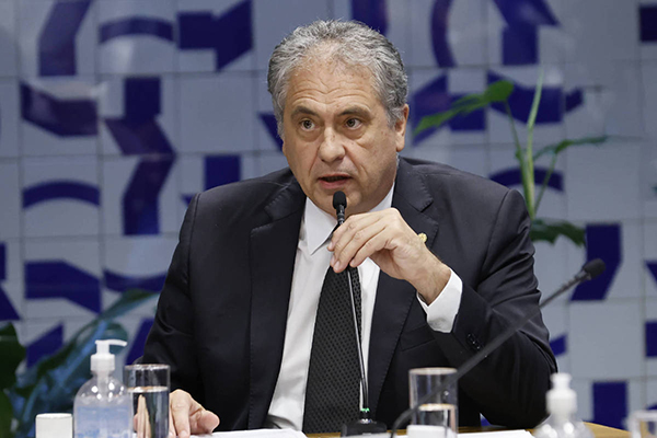 O deputado federal Carlos Zarattini (PT-SP), relator da MP que aumenta impostos para aumentar a arrecadação O deputado federal Carlos Zarattini (PT-SP), relator da MP que aumenta impostos para aumentar a arrecadação