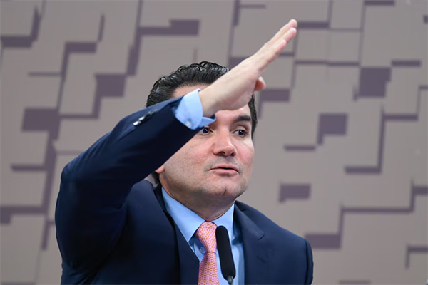 O ministro do Turismo, Celso Sabino